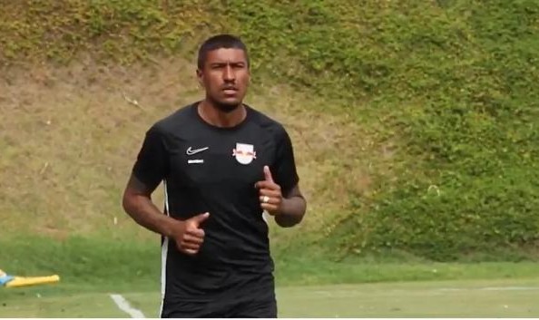 开云登录网址入口-保利尼奥：一直想回中国但回不去 能做的就是训练